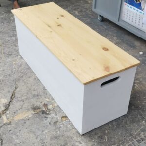 Kursi storage Japandi kayu jati belanda multifungsi Kursi Japandi minimalis dengan ruang penyimpanan estetik Kursi storage Japandi custom ukuran untuk rumah modern Kursi duduk Japandi kayu jati belanda dengan storage Kursi Japandi multifungsi pre-order estetik dan kokoh