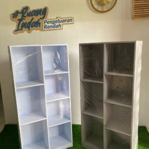 Rak buku double Rakona 7 ruang MDF minimalis estetik Rak buku double Rakona serbaguna untuk buku dan pajangan Rak buku MDF minimalis 7 ruang untuk rumah modern Rak buku double Rakona mempermudah penyimpanan barang Rak buku serbaguna double Rakona memperindah ruangan